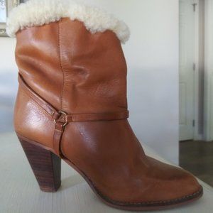 Buckskin leather boots size 6 super comfy
